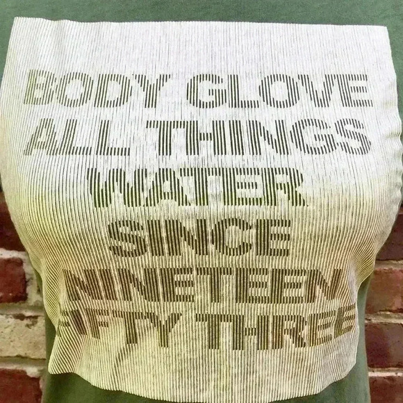BODY GLOVE Green/Gold Crew Neck Surfing Beach Water Fitted Tee Size M - Picture 2 of 8